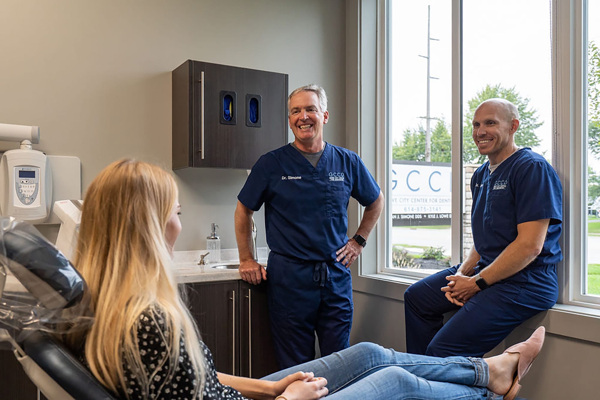Grove City Center for Dentistry Kyle Lowe DDS and Bryan Simone DDS and patient